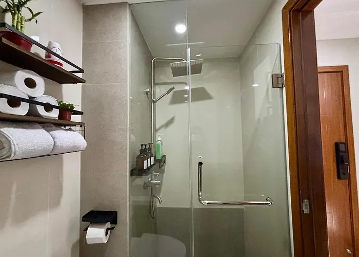 Apartment In Mandaluyong With Bgc Skyline *