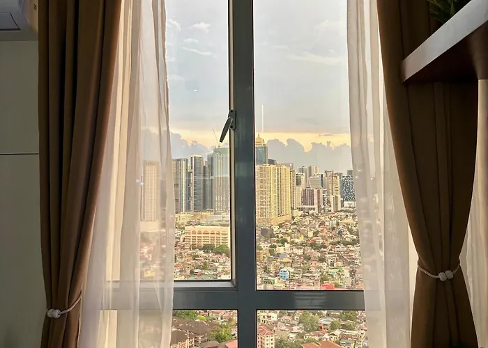 Apartment In Mandaluyong With Bgc Skyline